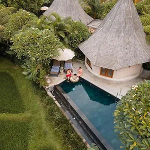  Villa The Sender Pool